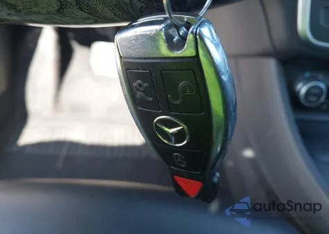 2014 Mercedes-Benz Cla 250 z USA, uszkodzony, nr VIN WDDSJ4EB0EN157809